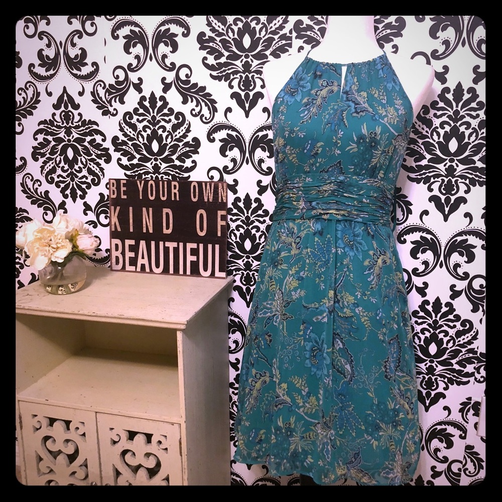 Adorable LOFT sundress 💕